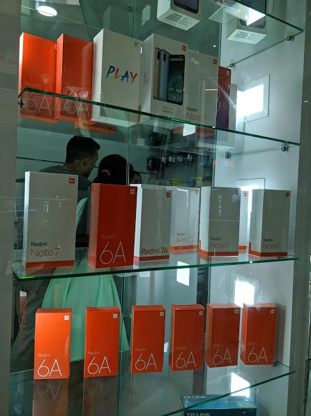 Câu chuyện mua smartphone tại Venezuela, quốc gia có nền kinh tế lạm phát 1.000.000% - Ảnh 4. Câu chuyện mua smartphone tại Venezuela, quốc gia có nền kinh tế lạm phát 1.000.000% - Ảnh 4.